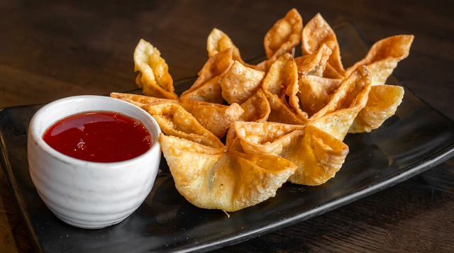 5 Pieces Cream Cheese Rangoon.