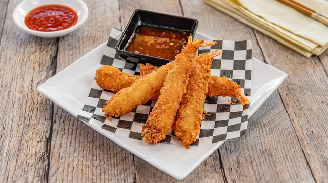 6 Pieces Shrimp Tempura.