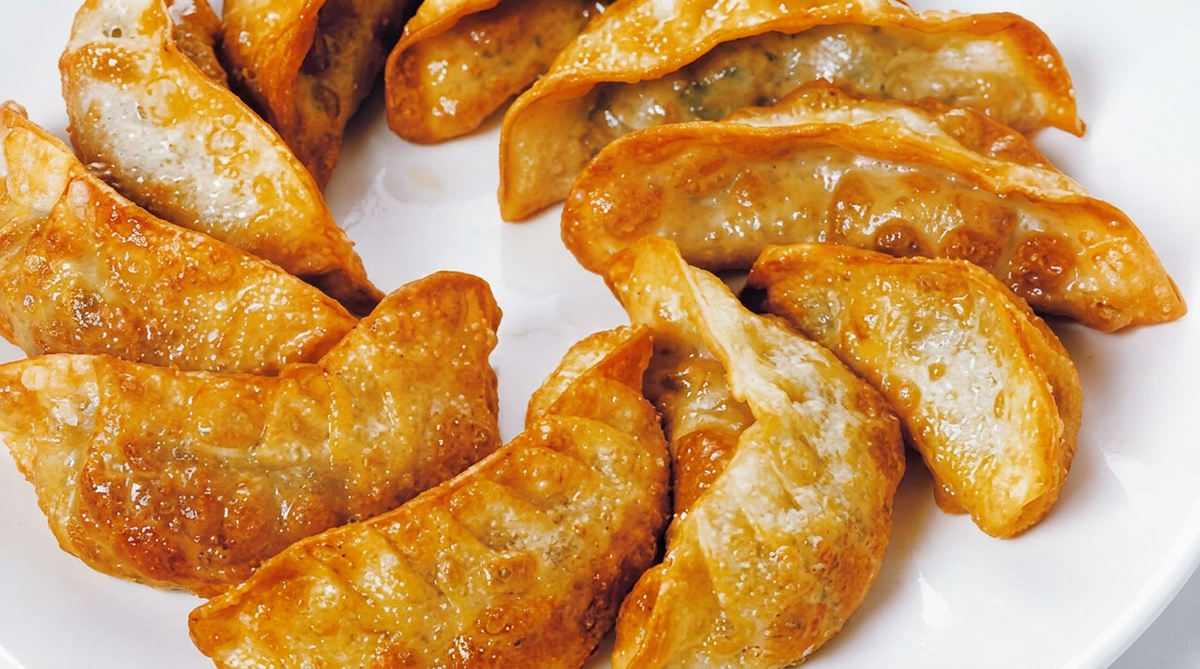 2 Pieces Gyoza